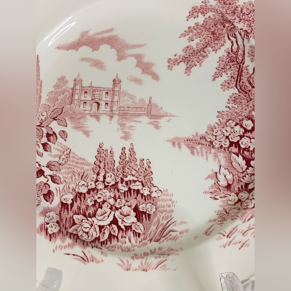 VTG Johnson Brothers Castle on the Lake - Set of 2 Dinner Plates - Picture 4 of 8